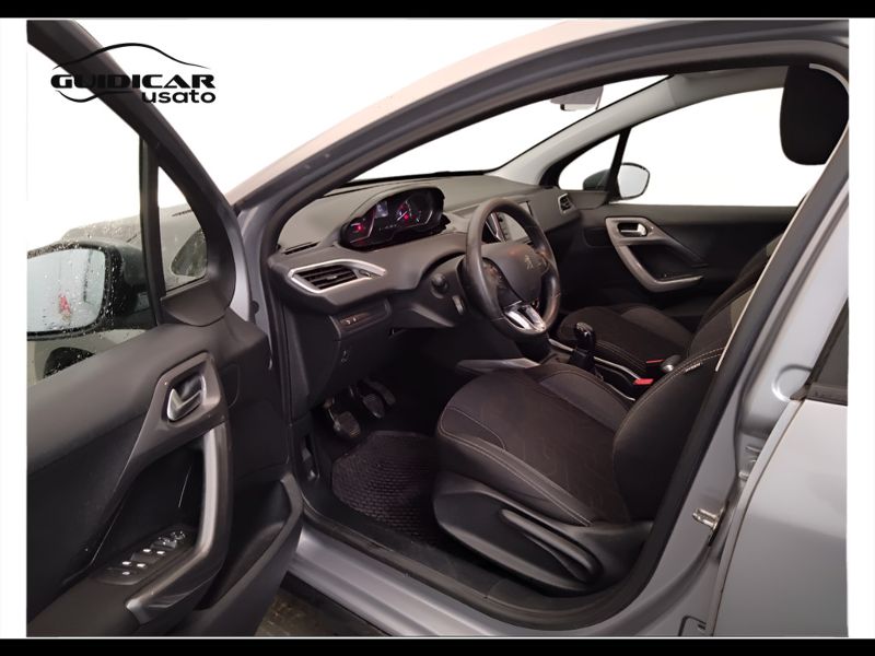 GuidiCar - PEUGEOT 2008 2016 2008 1.2 puretech Active 82cv my16 Usato