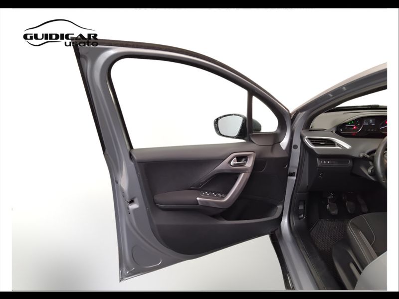 GuidiCar - PEUGEOT 2008 2016 2008 1.2 puretech Active 82cv my16 Usato