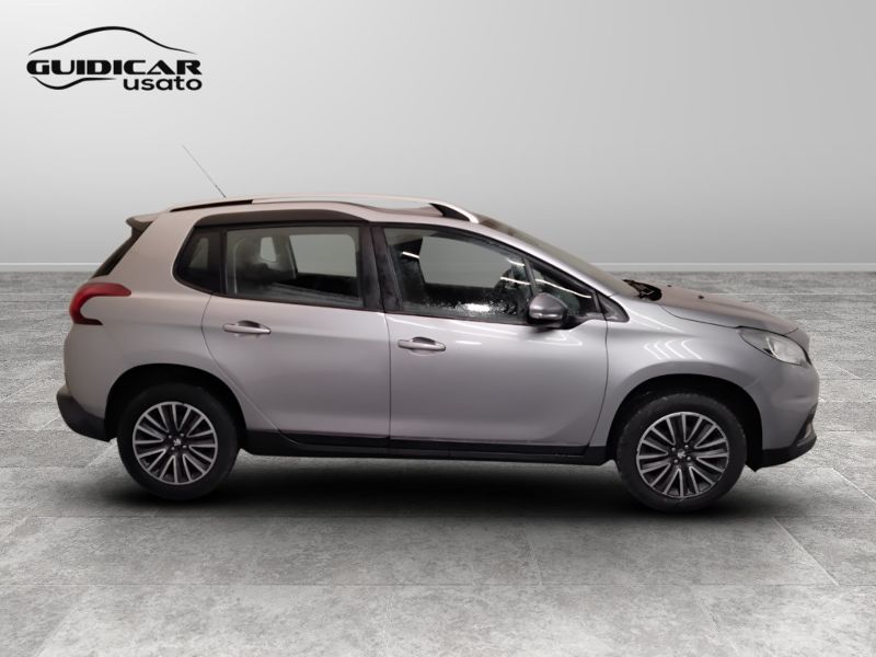 GuidiCar - PEUGEOT 2008 2016 2008 1.2 puretech Active 82cv my16 Usato