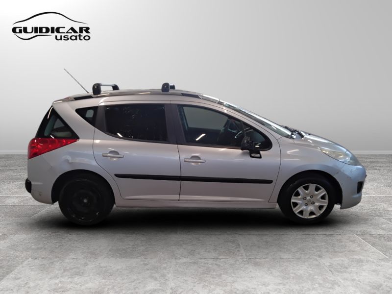GuidiCar - PEUGEOT 207 2009 207 SW 1.6 hdi 16v Energie Usato