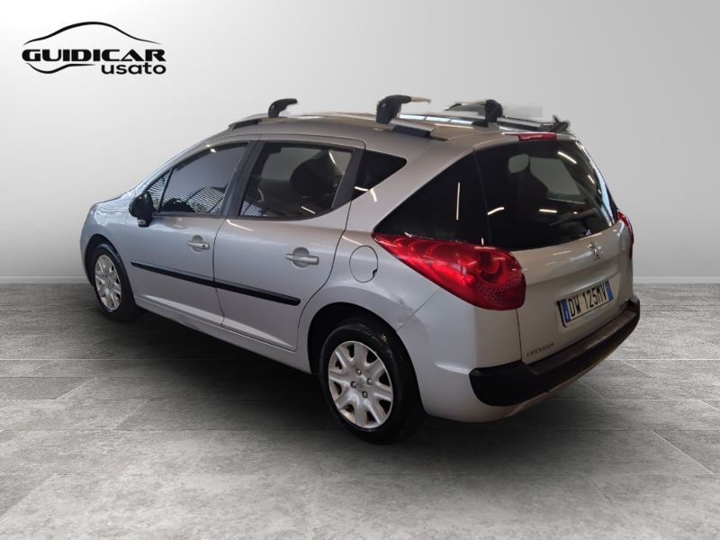 GuidiCar - PEUGEOT 207 2009 207 SW 1.6 hdi 16v Energie Usato