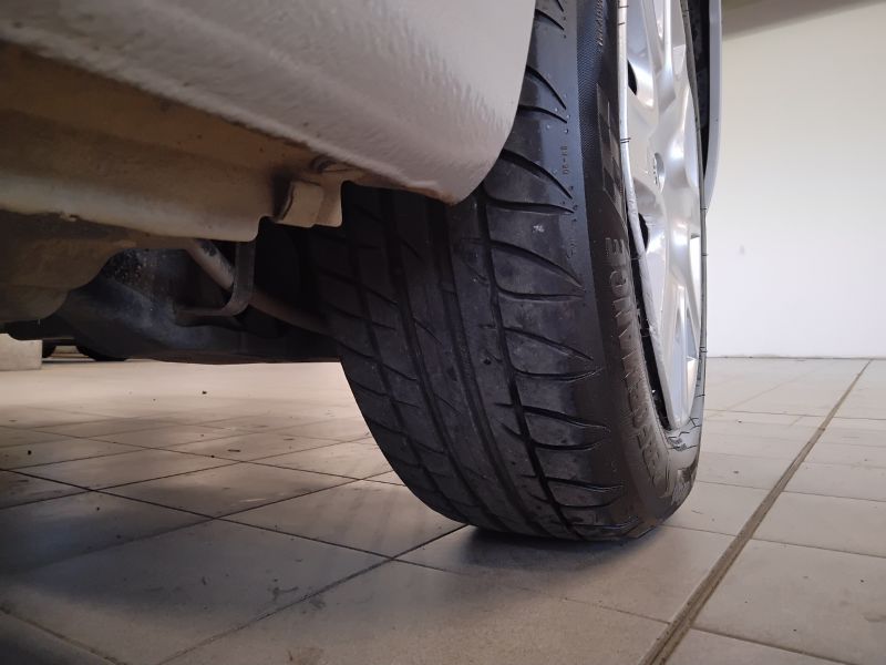GuidiCar - PEUGEOT 207 2009 207 SW 1.6 hdi 16v Energie Usato