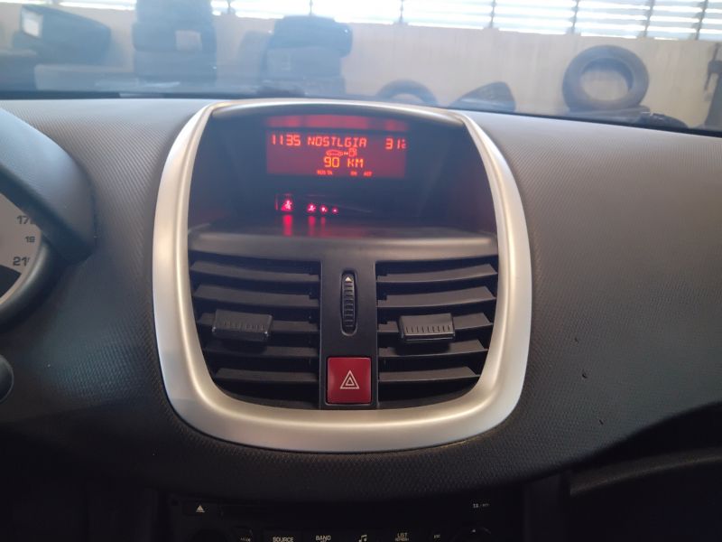 GuidiCar - PEUGEOT 207 2009 207 SW 1.6 hdi 16v Energie Usato