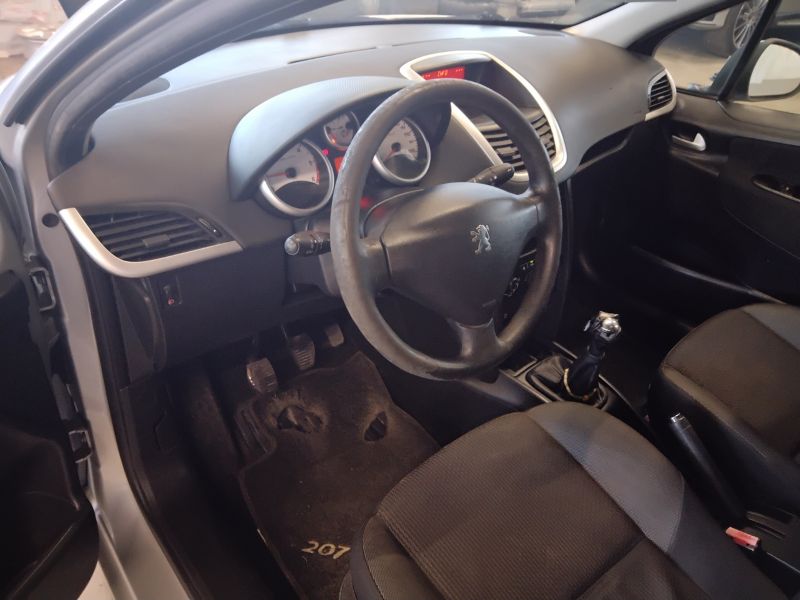 GuidiCar - PEUGEOT 207 2009 207 SW 1.6 hdi 16v Energie Usato