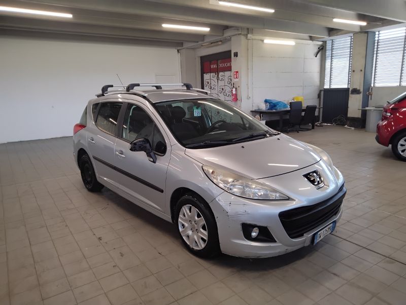 GuidiCar - PEUGEOT 207 2009 207 SW 1.6 hdi 16v Energie Usato