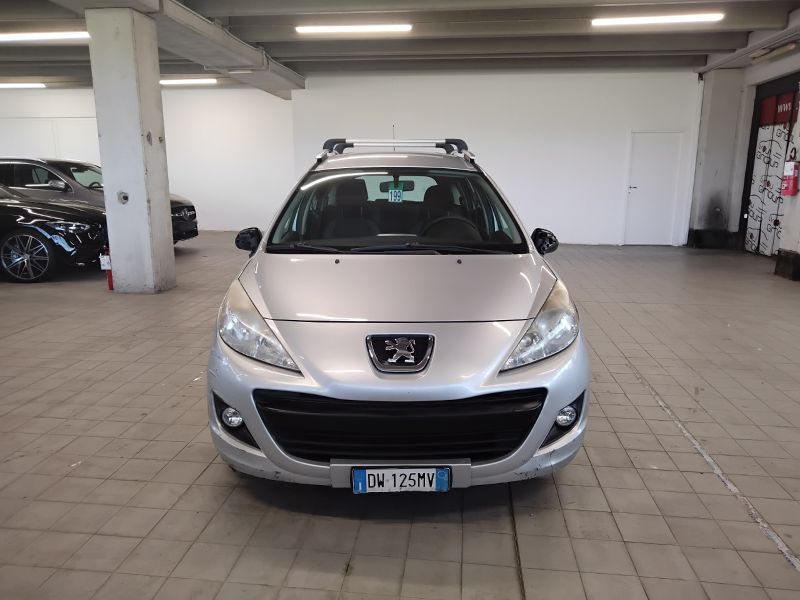 GuidiCar - PEUGEOT 207 2009 207 SW 1.6 hdi 16v Energie Usato