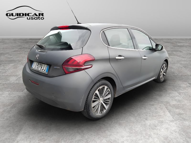 GuidiCar - PEUGEOT 208 2017 208 1.2 puretech Access 82cv 5p Usato