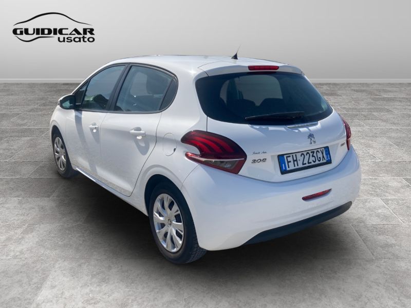 GuidiCar - PEUGEOT 208 2017 208 1.2 puretech Active 82cv 5p Usato