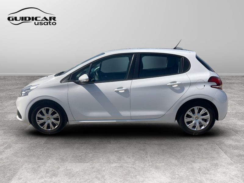 GuidiCar - PEUGEOT 208 2017 208 1.2 puretech Active 82cv 5p Usato