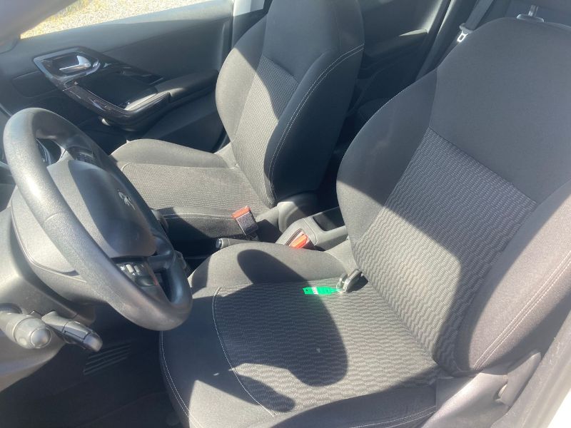 GuidiCar - PEUGEOT 208 2017 208 1.2 puretech Active 82cv 5p Usato