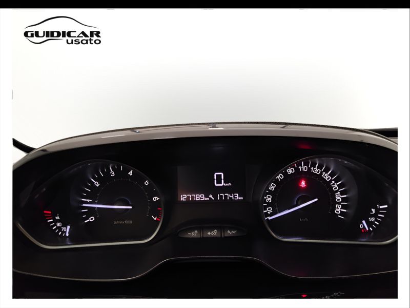 GuidiCar - PEUGEOT 208 2018 208 1.2 puretech Allure 82cv 5p Usato