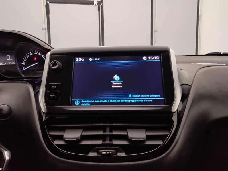 GuidiCar - PEUGEOT 208 2018 208 1.2 puretech Allure 82cv 5p Usato