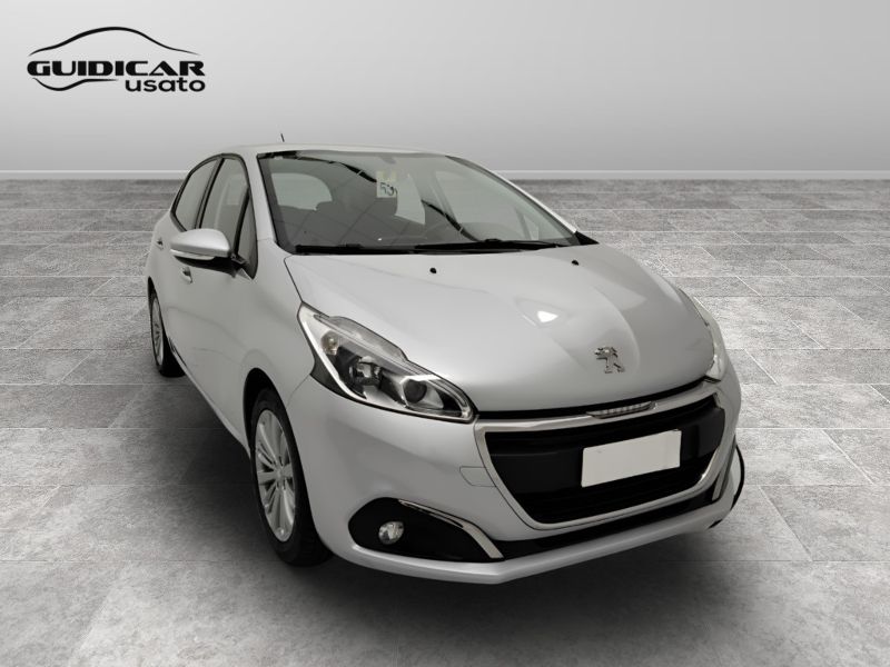 GuidiCar - PEUGEOT 208 2018 208 1.2 puretech Allure 82cv 5p Usato