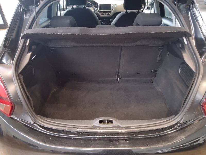 GuidiCar - PEUGEOT 208 2016 208 1.6 bluehdi Allure 75cv 3p Usato