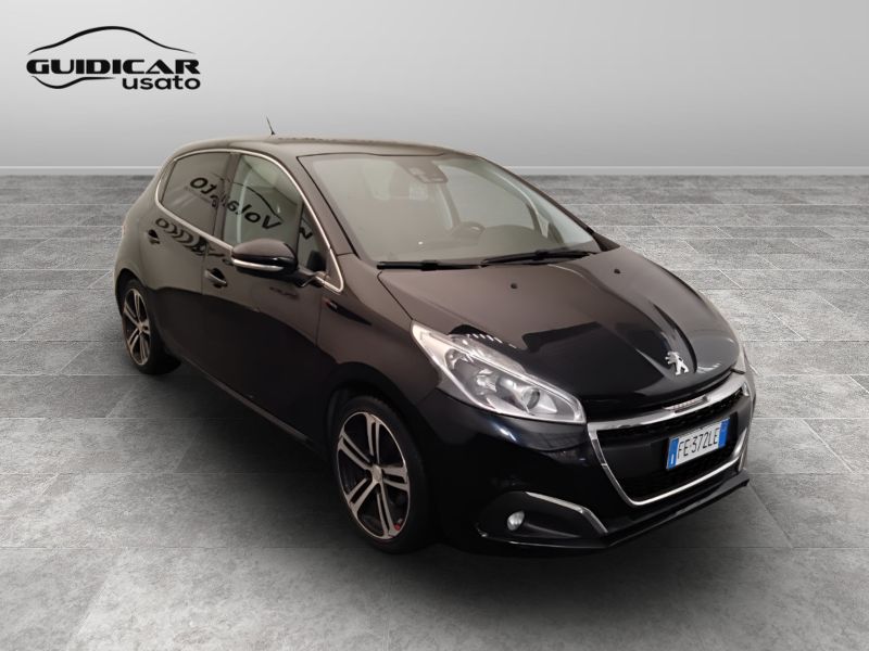 GuidiCar - PEUGEOT 208 2016 208 1.6 bluehdi GT Line s&s 120cv 5p Usato
