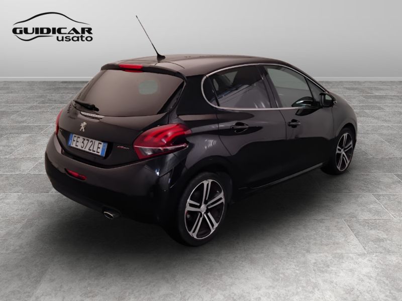 GuidiCar - PEUGEOT 208 2016 208 1.6 bluehdi GT Line s&s 120cv 5p Usato