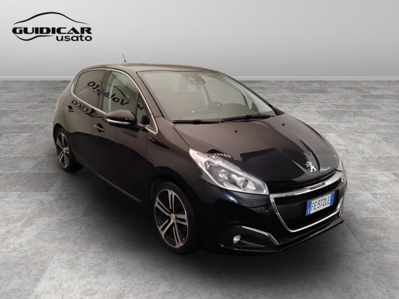 GuidiCar - PEUGEOT 208 2016 208 1.6 bluehdi GT Line s&s 120cv 5p Usato