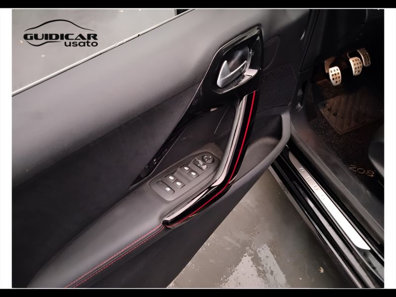 GuidiCar - PEUGEOT 208 2016 208 1.6 bluehdi GT Line s&s 120cv 5p Usato