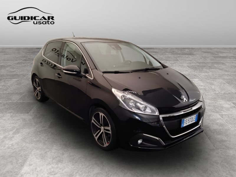 GuidiCar - PEUGEOT 208 2016 208 1.6 bluehdi GT Line s&s 120cv 5p Usato