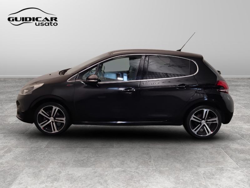 GuidiCar - PEUGEOT 208 2016 208 1.6 bluehdi GT Line s&s 120cv 5p Usato