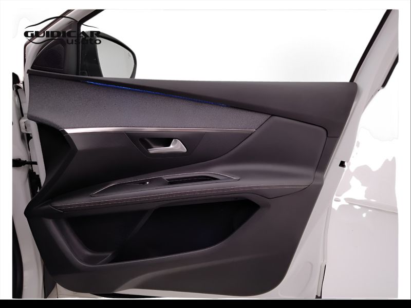 GuidiCar - PEUGEOT 3008 2019 3008 1.5 bluehdi GT Line s&s 130cv Usato