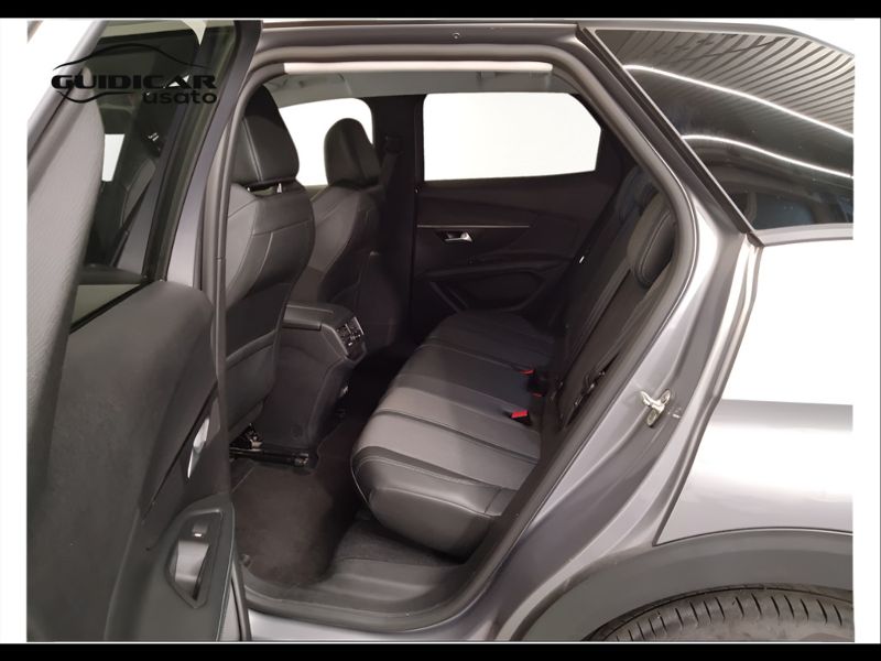 GuidiCar - PEUGEOT 3008 2021 3008 1.5 bluehdi Allure s&s 130cv Usato