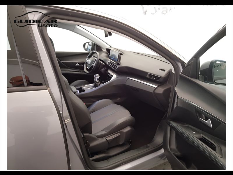 GuidiCar - PEUGEOT 3008 2021 3008 1.5 bluehdi Allure s&s 130cv Usato