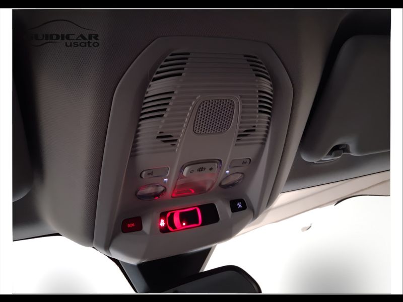 GuidiCar - PEUGEOT 3008 2021 3008 1.5 bluehdi Allure s&s 130cv Usato