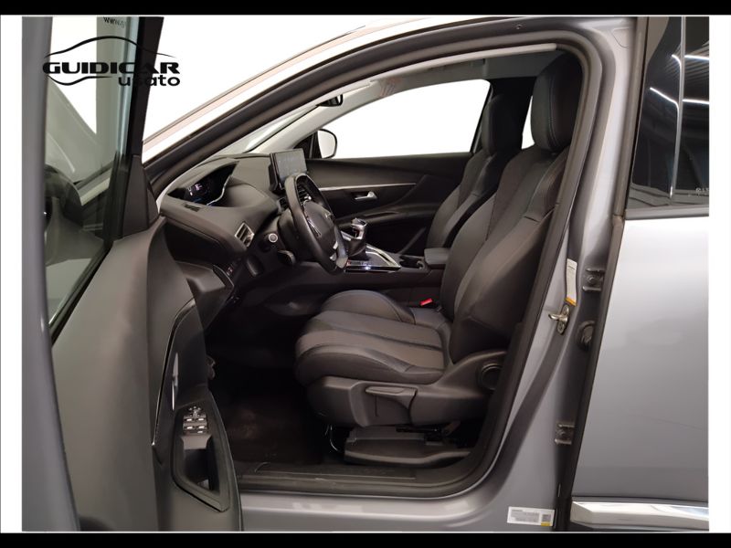 GuidiCar - PEUGEOT 3008 2021 3008 1.5 bluehdi Allure s&s 130cv Usato