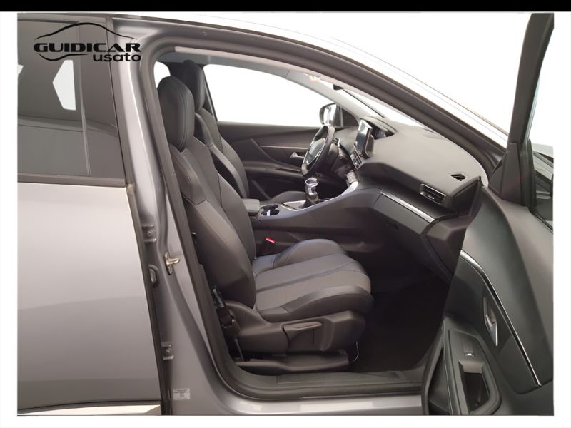 GuidiCar - PEUGEOT 3008 2021 3008 1.5 bluehdi Allure s&s 130cv Usato