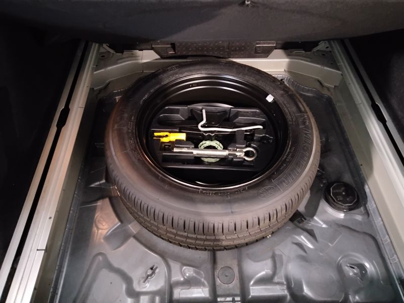 GuidiCar - PEUGEOT 308 2016 308 SW 1.2 puretech t. Allure s&s 130cv 5p eat6 Usato