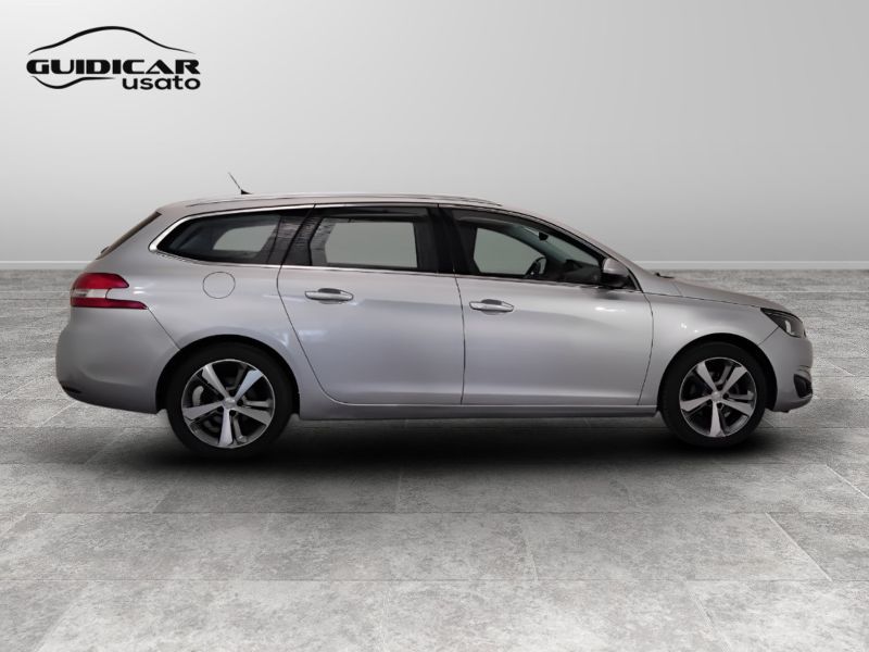 GuidiCar - PEUGEOT 308 2016 308 SW 1.2 puretech t. Allure s&s 130cv 5p eat6 Usato