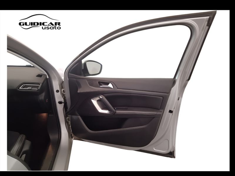 GuidiCar - PEUGEOT 308 2016 308 SW 1.2 puretech t. Allure s&s 130cv 5p eat6 Usato