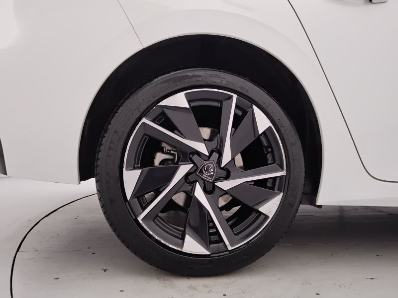 GuidiCar - PEUGEOT 308 2022 308 1.5 bluehdi Allure s&s 130cv Usato