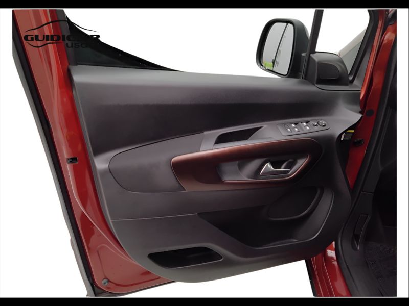 GuidiCar - PEUGEOT Rifter 2020 Rifter 1.5 bluehdi GT Line s&s 130cv Usato