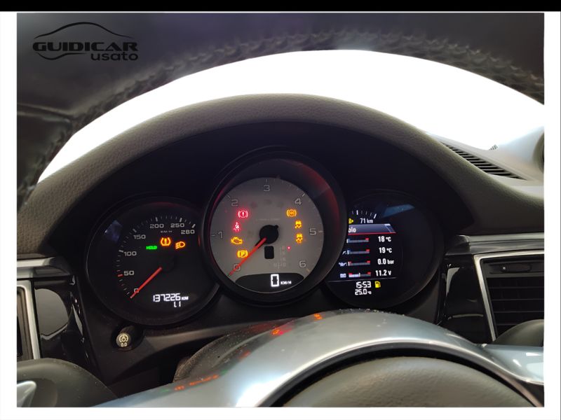 GuidiCar - PORSCHE Macan 2015 Macan 3.0d S 250cv pdk Usato