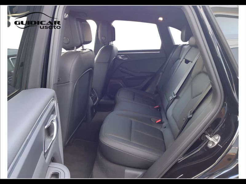 GuidiCar - PORSCHE Macan 2022 Macan 2.0 265cv pdk Usato