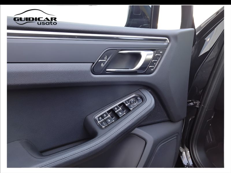 GuidiCar - PORSCHE Macan 2022 Macan 2.0 265cv pdk Usato