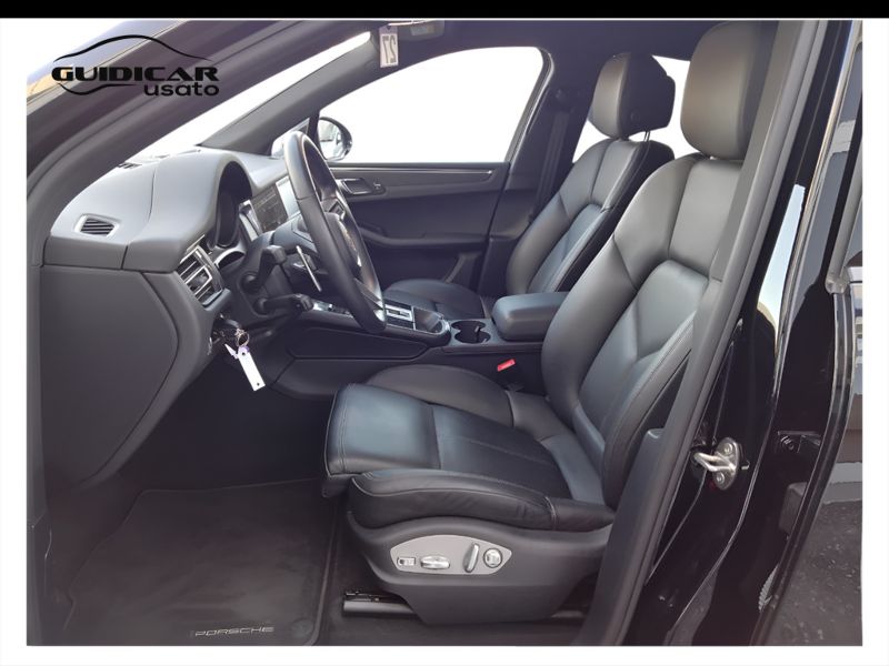 GuidiCar - PORSCHE Macan 2022 Macan 2.0 265cv pdk Usato