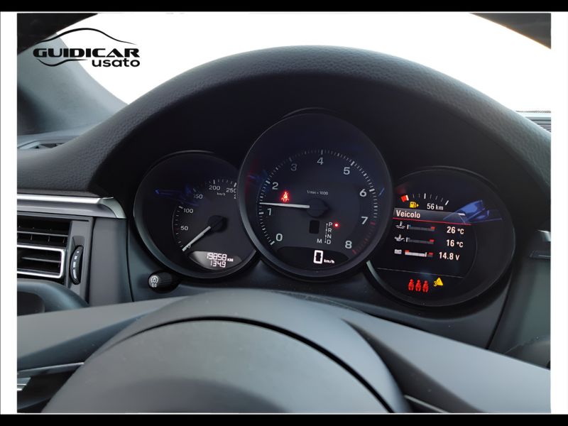 GuidiCar - PORSCHE Macan 2022 Macan 2.0 265cv pdk Usato