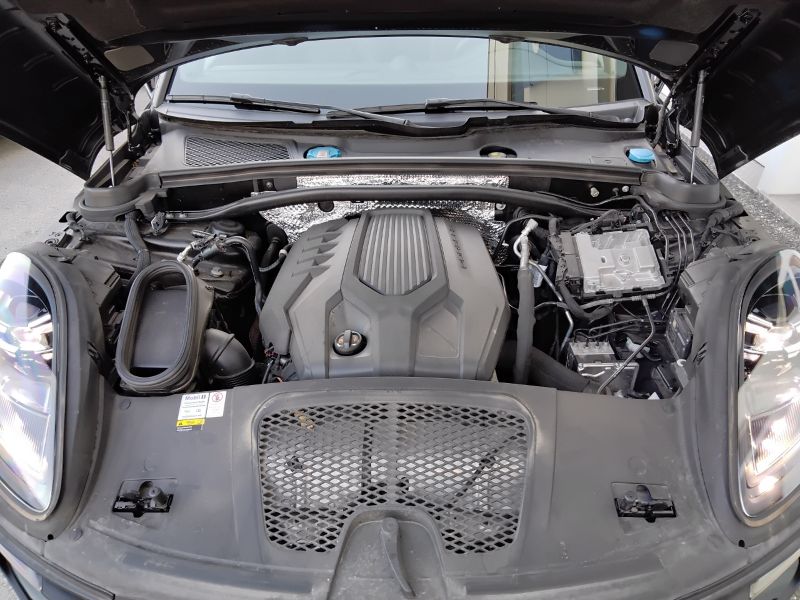 GuidiCar - PORSCHE Macan 2022 Macan 2.0 265cv pdk Usato
