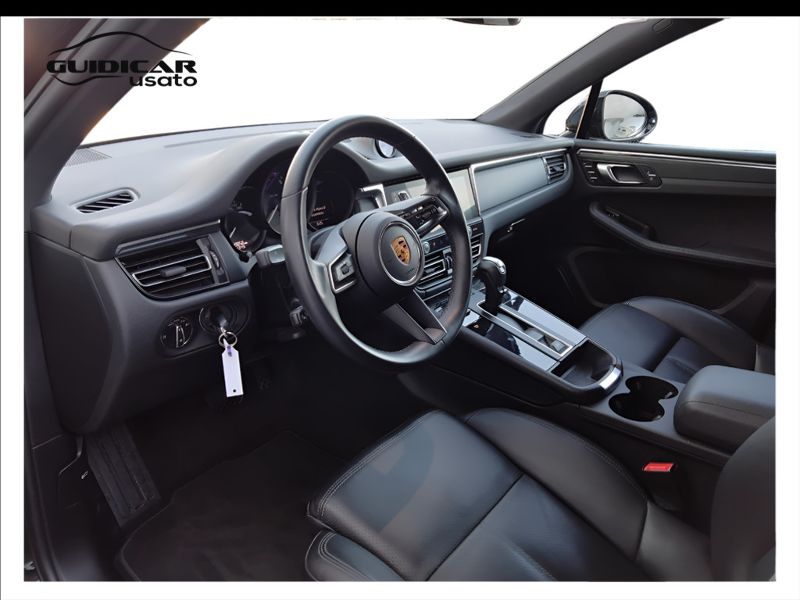 GuidiCar - PORSCHE Macan 2022 Macan 2.0 265cv pdk Usato