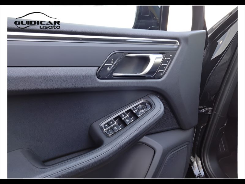 GuidiCar - PORSCHE Macan 2022 Macan 2.0 265cv pdk Usato