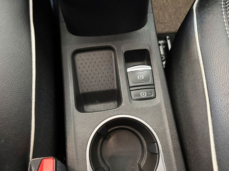 GuidiCar - RENAULT Captur 2022 Captur 1.0 tce Intens Gpl 100cv my21 Usato
