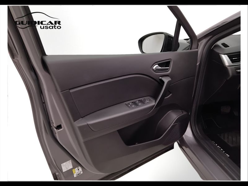 GuidiCar - RENAULT Captur 2022 Captur 1.6 hybrid Zen E-Tech 145cv auto Usato