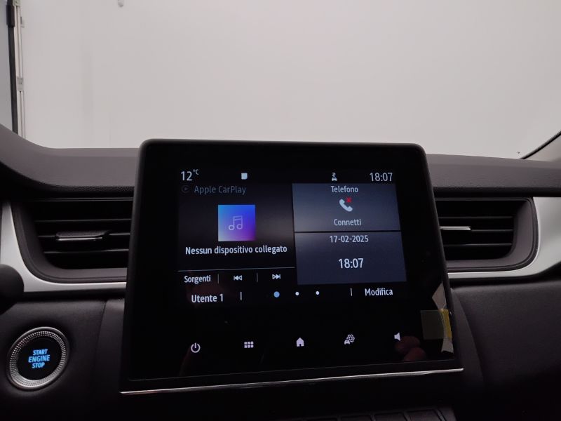 GuidiCar - RENAULT Captur 2022 Captur 1.6 hybrid Zen E-Tech 145cv auto Usato