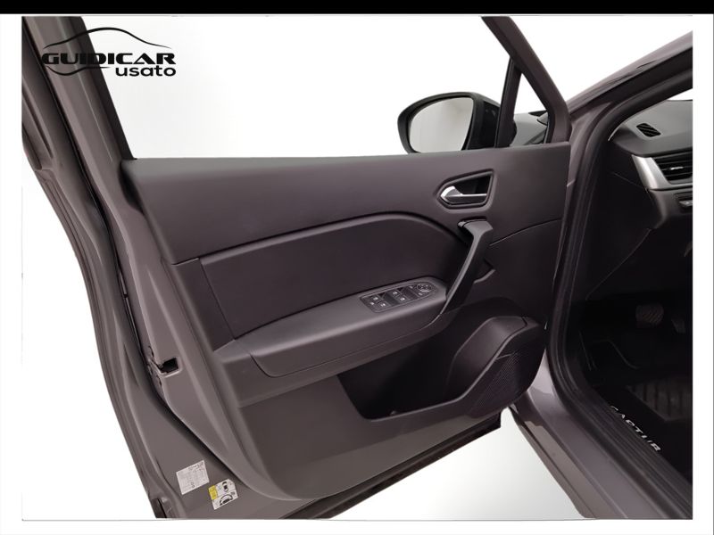 GuidiCar - RENAULT Captur 2022 Captur 1.6 hybrid Zen E-Tech 145cv auto Usato