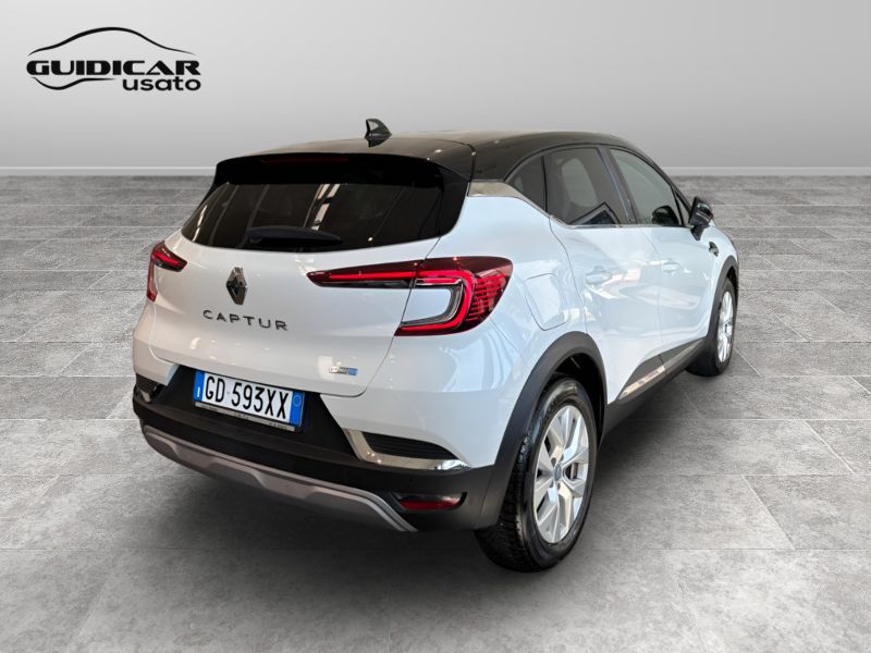 GuidiCar - RENAULT Captur 2021 Captur 1.6 plug-in hybrid Intens E-Tech 160cv auto my21 Usato