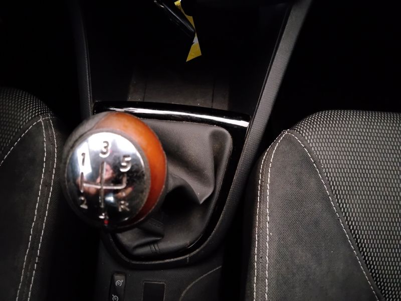 GuidiCar - RENAULT Clio 2014 Clio 5p 1.2 Live 75cv Usato