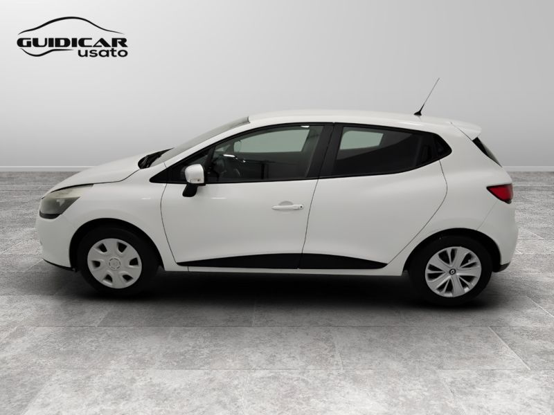 GuidiCar - RENAULT Clio 2014 Clio 5p 1.2 Live Gpl 75cv Usato